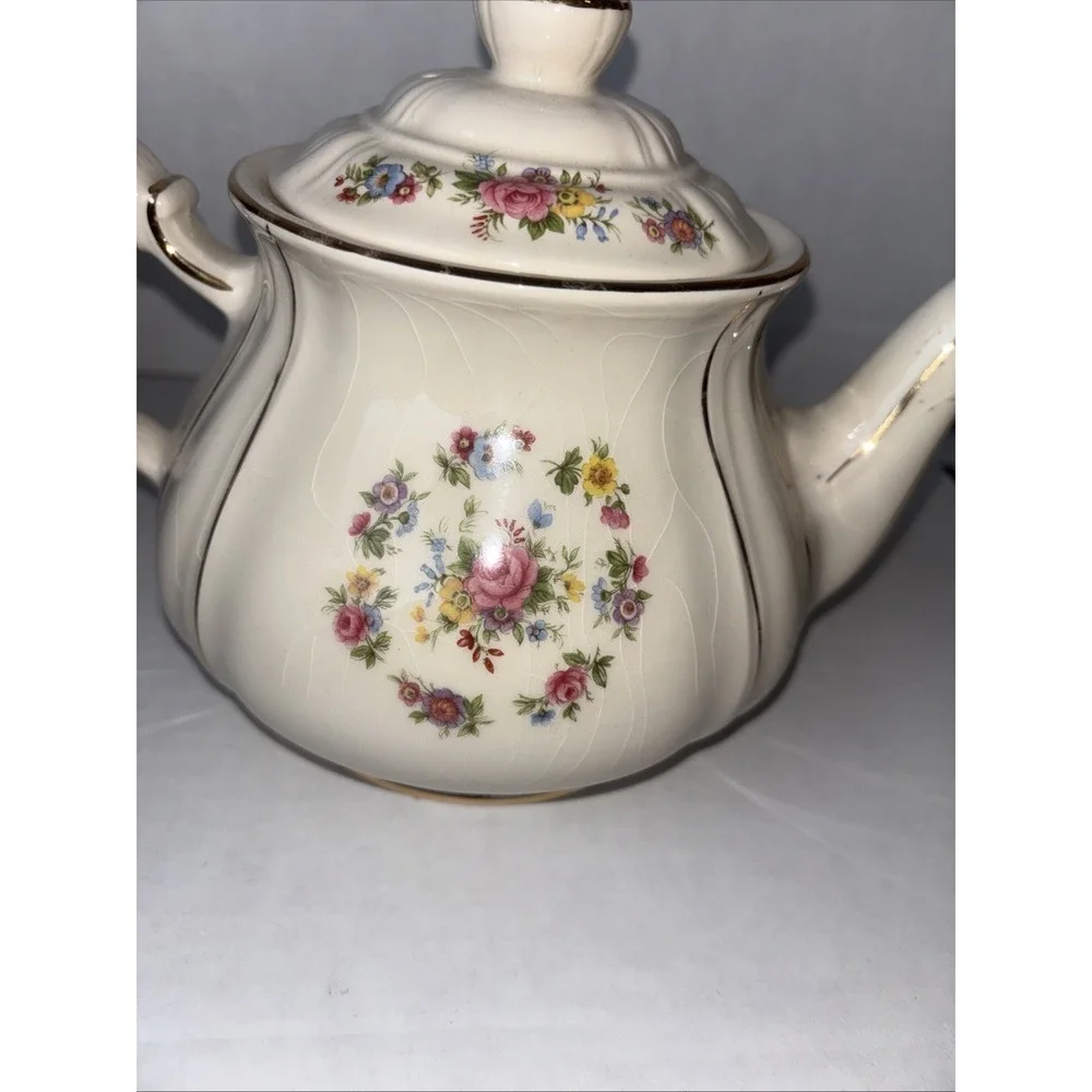 Sadler Royal Oak Tableware Pink Multicolor Floral Teapot W/Gold‎ Trim